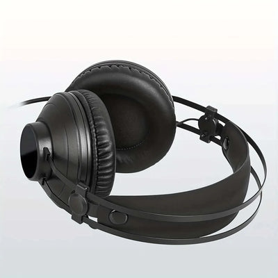 EYOUO Studio headphones with excellent sound quality, suitable recording, podcasting, DJing, and playing the keyboard.