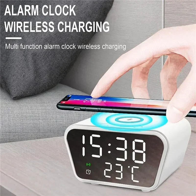 Wireless Charger Pad LED Digital Alarm Clock Desktop Temperature Phone Chargers Stand 15W Fast Wireless Charging Dock Station